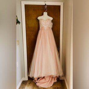 David's Bridal Blush Pink Lace Wedding Dress size 4